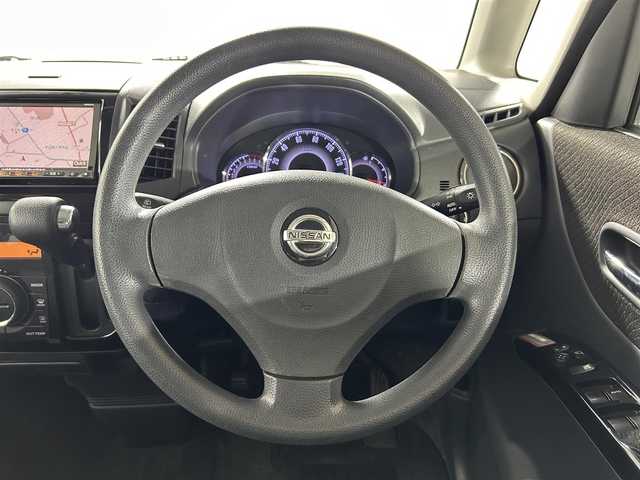 日産 ルークス ハイウェイスター 佐賀県 2010(平22)年 13.3万km スノーパールホワイト 純正7インチナビ/ワンセグTV/Bluetooth/片側パワースライドドア/純正フロアマット/電動格納ミラー/スマートキー/スペアキー×１/オートライト/純正14インチアルミホイール