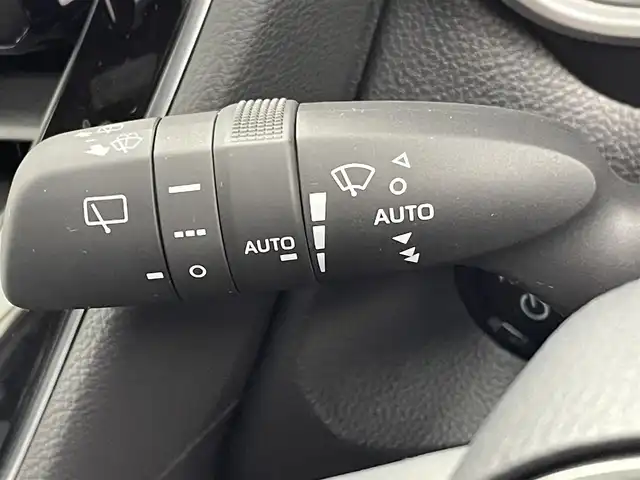 トヨタ カローラ クロス ハイブリッド Z 群馬県 2025(令7)年 0.1千km クリアベージュメタリック 純正１０．５インチオーディオディスプレイ　パノラマルーフ　パワーバックドア　Ｂカメラ　トヨタセーフティセンス　Ｆワイパーデアイサー　シートヒーター　シートクーラー　ＥＴＣ２．０　純正アルミホイール