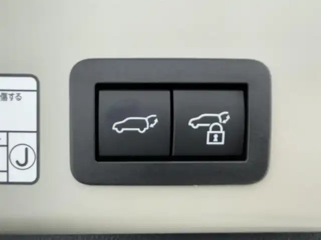 トヨタ カローラ クロス ハイブリッド Z 群馬県 2025(令7)年 0.1千km クリアベージュメタリック 純正１０．５インチオーディオディスプレイ　パノラマルーフ　パワーバックドア　Ｂカメラ　トヨタセーフティセンス　Ｆワイパーデアイサー　シートヒーター　シートクーラー　ＥＴＣ２．０　純正アルミホイール