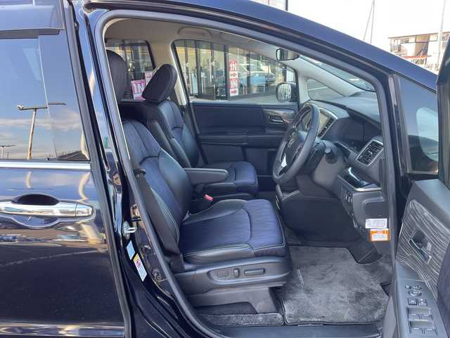 ホンダ オデッセイ アブソルート 20thアニバーサリー 新潟県 2014(平26)年 2.1万km プレミアムヴィーナスブラックP 純正メモリナビ：VXM-155VFEi/バックカメラ/クルーズコントロール/両側パワースライドドア/パドルシフト/ステアリングスイッチ/ETC/ハーフレザーシート/運転席パワーシート/LEDヘッドライト