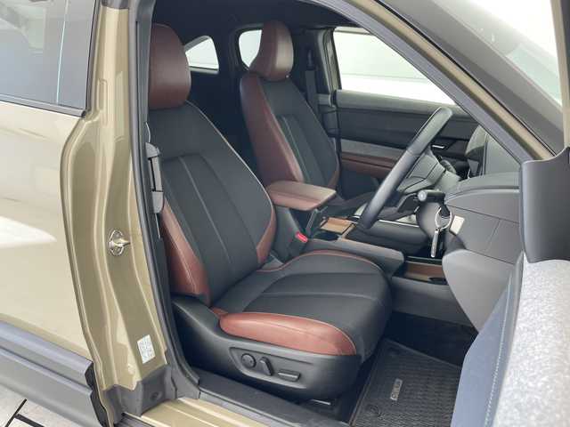 マツダ ＭＸ－３０ 愛知県 2022(令4)年 1.1万km 茶 セーフティパッケージ/純正10.25型ナビ/全方位カメラ/レーダークルーズコントロール/シートヒーター/バックカメラ/コーナーセンサー/純正アルミホイール/ブラインドスポットモニター/LEDヘッドライト/パドルシフト/ステアリングヒーター/オートライト/ドライブレコーダー/ETC/衝突軽減システム/フルセグ/Bluetooth/ステアリングスイッチ/スマートキー/プッシュスタート