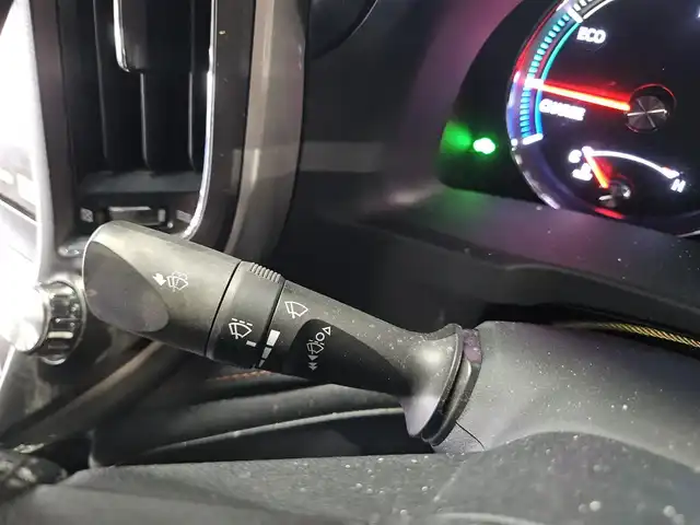 トヨタ クラウン ハイブリッド アスリートS 宮崎県 2013(平25)年 6.6万km 黒 〇純正8インチナビ/〇フルセグTV/〇ビルトインETC/〇バックカメラ/〇アドバンスパッケージ/・レーダークルーズコントロール/・プリクラッシュセーフティ/・インテリジェントクリアランスソナー/バックソナー/〇アイドリングストップ/〇HIDヘッドランプ/〇オートライト/〇LEDフロントフォグランプ/〇OP純正18インチアルミ/〇革巻きステアリング/〇シートヒーター/〇パワーシート/〇左右独立温度調整オートエアコン/〇スマートエントリー/〇禁煙車