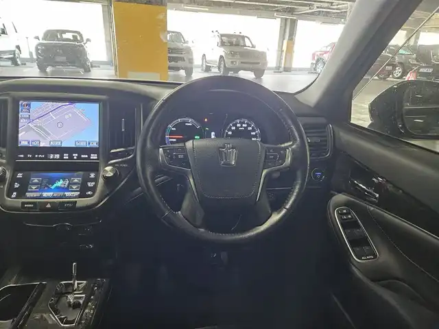 トヨタ クラウン ハイブリッド アスリートS 宮崎県 2013(平25)年 6.6万km 黒 〇純正8インチナビ/〇フルセグTV/〇ビルトインETC/〇バックカメラ/〇アドバンスパッケージ/・レーダークルーズコントロール/・プリクラッシュセーフティ/・インテリジェントクリアランスソナー/バックソナー/〇アイドリングストップ/〇HIDヘッドランプ/〇オートライト/〇LEDフロントフォグランプ/〇OP純正18インチアルミ/〇革巻きステアリング/〇シートヒーター/〇パワーシート/〇左右独立温度調整オートエアコン/〇スマートエントリー/〇禁煙車