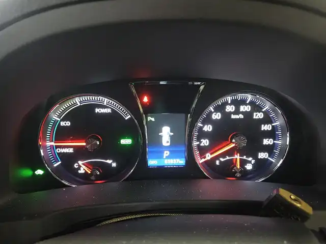 トヨタ クラウン ハイブリッド アスリートS 宮崎県 2013(平25)年 6.6万km 黒 〇純正8インチナビ/〇フルセグTV/〇ビルトインETC/〇バックカメラ/〇アドバンスパッケージ/・レーダークルーズコントロール/・プリクラッシュセーフティ/・インテリジェントクリアランスソナー/バックソナー/〇アイドリングストップ/〇HIDヘッドランプ/〇オートライト/〇LEDフロントフォグランプ/〇OP純正18インチアルミ/〇革巻きステアリング/〇シートヒーター/〇パワーシート/〇左右独立温度調整オートエアコン/〇スマートエントリー/〇禁煙車