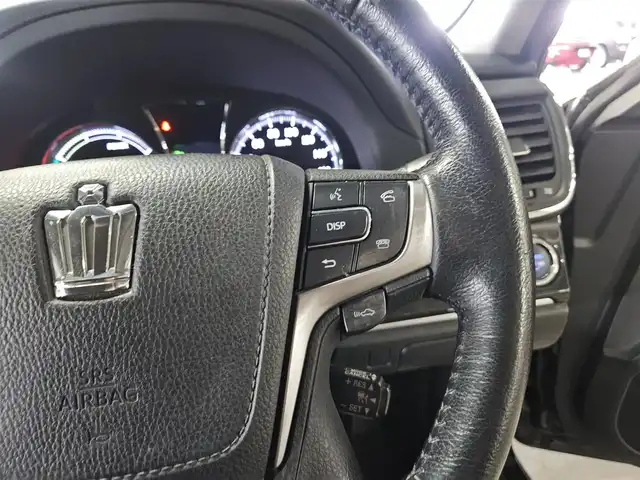 トヨタ クラウン ハイブリッド アスリートS 宮崎県 2013(平25)年 6.6万km 黒 〇純正8インチナビ/〇フルセグTV/〇ビルトインETC/〇バックカメラ/〇アドバンスパッケージ/・レーダークルーズコントロール/・プリクラッシュセーフティ/・インテリジェントクリアランスソナー/バックソナー/〇アイドリングストップ/〇HIDヘッドランプ/〇オートライト/〇LEDフロントフォグランプ/〇OP純正18インチアルミ/〇革巻きステアリング/〇シートヒーター/〇パワーシート/〇左右独立温度調整オートエアコン/〇スマートエントリー/〇禁煙車