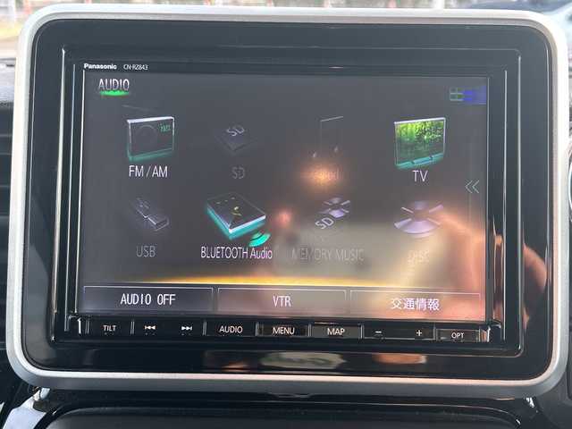 スズキ スペーシア カスタム HYBRID XS 佐賀県 2018(平30)年 9.8万km ピュアホワイトP 純正8インチナビ/全方位カメラ/両側パワースライドドア/D席シートヒーター/ハーフレザーシート/ヘッドアップディスプレイ/後方コーナーセンサー/ビルトインETC/前方ドライブレコーダー/LEDヘッドライト/オートライト/純正15インチアルミホイール/純正フロアマット/スペアキー/取扱説明書