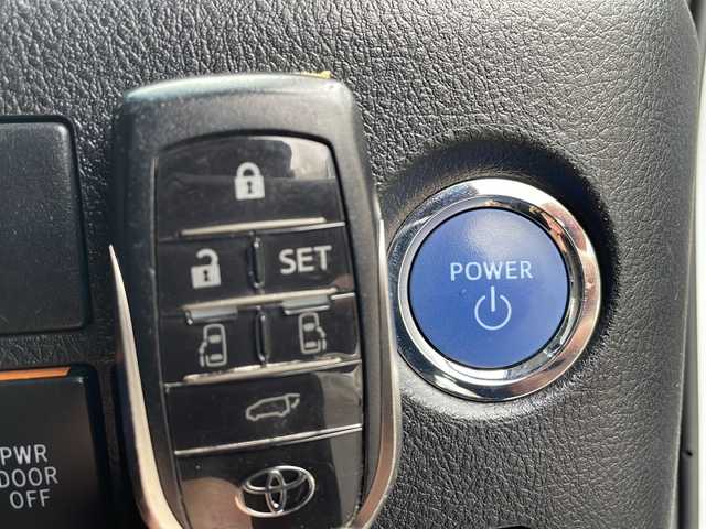 トヨタ アルファードハイブリット SR 青森県 2021(令3)年 6.1万km ホワイトパールクリスタルシャイン ・レザーシート/・純正ディスプレイオーディオ/・純正フリップダウンモニター/・DVD/フルセグ/Bluetooth/・バックカメラ/・ドライブレコーダー/・衝突被害軽減ブレーキ/・レーンキープアシスト/・レーダークルーズコントロール/・オートライト/・オートマチックハイビーム/・三眼LEDヘッドライト/・LEDフォグランプ/・パワーバックドア/・両側パワースライドドア/・シートヒーター/・横滑り防止装置/・純正フロアマット/・社外AW19インチ/・純正AW積込/・スペアタイヤ有り