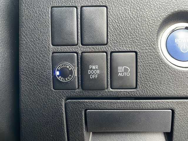 トヨタ アルファードハイブリット SR 青森県 2021(令3)年 6.1万km ホワイトパールクリスタルシャイン ・レザーシート/・純正ディスプレイオーディオ/・純正フリップダウンモニター/・DVD/フルセグ/Bluetooth/・バックカメラ/・ドライブレコーダー/・衝突被害軽減ブレーキ/・レーンキープアシスト/・レーダークルーズコントロール/・オートライト/・オートマチックハイビーム/・三眼LEDヘッドライト/・LEDフォグランプ/・パワーバックドア/・両側パワースライドドア/・シートヒーター/・横滑り防止装置/・純正フロアマット/・社外AW19インチ/・純正AW積込/・スペアタイヤ有り