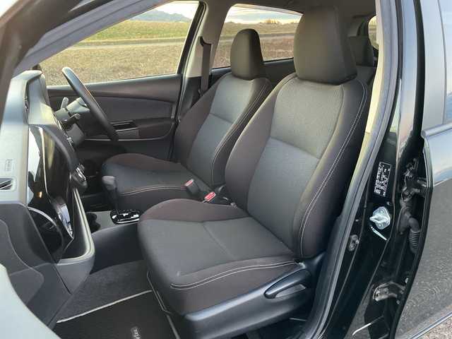 トヨタ ヴィッツ F セーフティエディション 新潟県 2018(平30)年 1.9万km ブラックマイカ 4WD/CD/USB/AUX/衝突被害軽減ブレーキ/レーンキープアシスト/コーナーセンサー/スマートキー/プッシュスタート/オートハイビーム/社外14インチアルミホイール