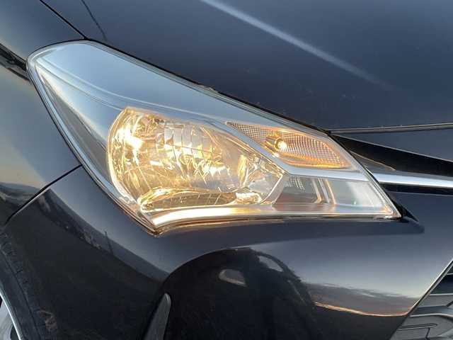 トヨタ ヴィッツ F セーフティエディション 新潟県 2018(平30)年 1.9万km ブラックマイカ 4WD/CD/USB/AUX/衝突被害軽減ブレーキ/レーンキープアシスト/コーナーセンサー/スマートキー/プッシュスタート/オートハイビーム/社外14インチアルミホイール