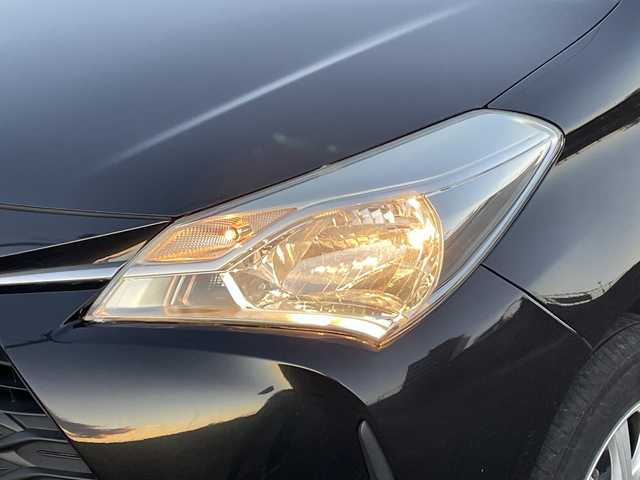 トヨタ ヴィッツ F セーフティエディション 新潟県 2018(平30)年 1.9万km ブラックマイカ 4WD/CD/USB/AUX/衝突被害軽減ブレーキ/レーンキープアシスト/コーナーセンサー/スマートキー/プッシュスタート/オートハイビーム/社外14インチアルミホイール