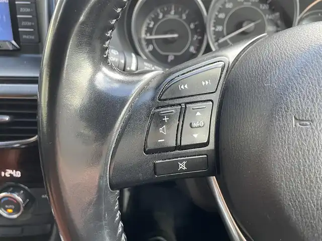 マツダ アテンザ ワゴン 20S 宮城県 2013(平25)年 14.1万km メテオグレーマイカ 純正ＳＤナビ/（ＦＭ／ＡＭ／ＣＤ／ＤＶＤ／Ｂｌｕｅｔｏｏｔｈ）　/ワンセグテレビ　/レーダークルーズコントロール　/リアビークルモニタリングシステム　/横滑り防止装置　/アイドリングストップ/アダプティブフロントライティングシステム/前席シートヒーター/ETC/スマートキー/プッシュスタート/バックカメラ/オートライト/純正エンジンスターター/ドライブレコーダー/レザー調シートカバー/スタッドレスタイヤ社外AW/（215/65R16）