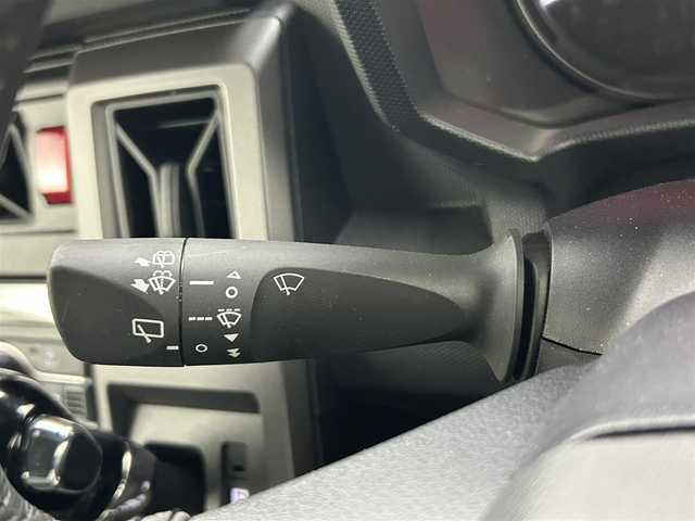ダイハツ タフト G クロムベンチャー 熊本県 2022(令4)年 0.8万km サンドベージュメタリック ルーフレール/ディスプレイオーディオ/型式：PH-6500DVD/【AM/FM/CD/DVD/Bluetooth】/・バックカメラ/パノラマルーフ/衝突軽減ブレーキ/・車線逸脱警報機能/・標識認識/・ふらつき警報/・車線逸脱抑制機能/・先行車発信お知らせ機能/ドライブレコーダー/ETC/オートライト/・オートハイビーム/・LEDヘッドライド/・LEDフォグランプ/電子式サイドブレーキ/・ブレーキオートホールド機能/プッシュスタート/・スマートキー/・スペアキー/コーナーセンサー/ステアリングスイッチ/アイドリングストップ/取扱説明書/新車時保証書