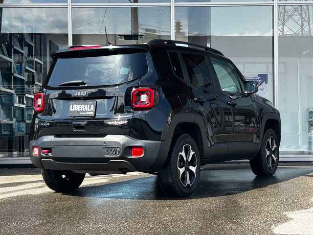 クライスラー・ジープ ジープ レネゲード トレイルホーク 富山県 2019(令1)年 5.1万km ブラック JEEP純正ナビ/Bカメラ/フルセグテレビ/アイドリングストップ/クルーズコントロール/プッシュスタート/ETC/LEDヘッドライト/衝突軽減ブレーキ/レーンセンス/BSM/コーナーセンサー/オートライト/ETC/前後ドラレコ/エレクトリックスタビリティコントロール/ヒルディセントコントロール