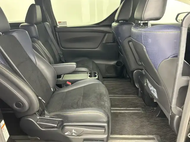 トヨタ ヴェルファイア Z Aエディション ゴールデンアイズ 福岡県 2017(平29)年 2.8万km ブラック 後席モニター　/純正ナビ（ＢＴ，フルセグＴＶ）　/バックカメラ　/ビルトインＥＴＣ　/ＡＣＣ　/コーナーセンサー　/衝突軽減ブレーキ/ＰＫＳＢ　/両側電動スライドドア　/パワーバックドア　/ハーフレザーシート　/ＬＥＤ