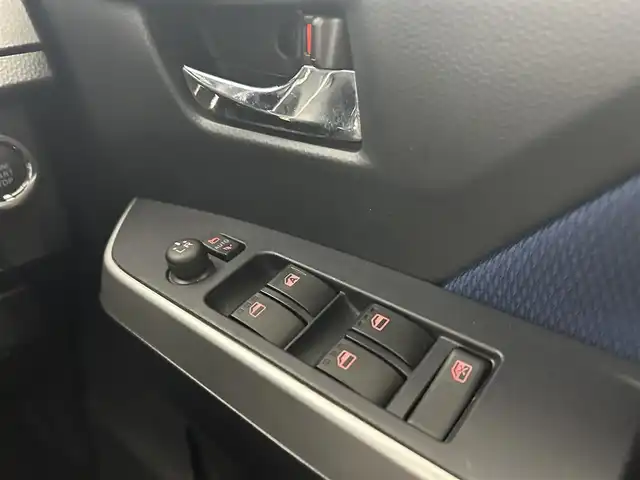 トヨタ タンク カスタムG S 千葉県 2017(平29)年 0.7万km プラムブラウンパールクリスタルシャイン 禁煙車/スマートアシストIII/・衝突回避支援ブレーキ機能/・車線逸脱警報機能/・コーナーセンサー/クルーズコントロール/両側パワースライドドア/純正9インチナビ/CD/DVD/Bluetooth/フルセグ/バックカメラ/ETC2.0/LEDヘッドライト/LEDフォグ/プッシュスタート/スマートキー