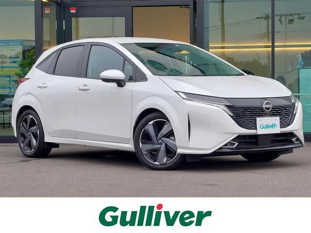 日産 オーラ G 東京都 2022(令4)年 1.7万km ピュアホワイトパール 純正ナビ/アラウンドビューモニター/フルセグ/ビルトインETC/デジタルインナーミラー/ハーフレザーシート/衝突軽減システム/レーンキープアシスト/ブラインドスポットモニター/コーナーセンサー/スマートキー