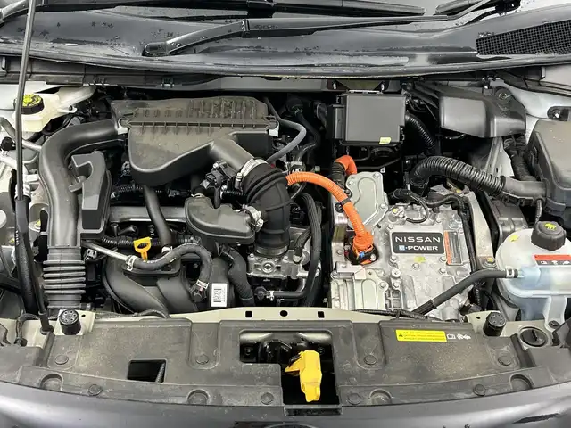 日産 オーラ G 三重県 2022(令4)年 1.7万km ピュアホワイトパール /純正ナビ//アラウンドビューモニター//フルセグ//ビルトインETC//デジタルインナーミラー//ハーフレザーシート//衝突軽減システム//レーンキープアシスト//ブラインドスポットモニター//コーナーセンサー//スマートキー