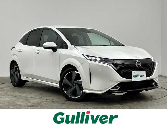 日産 オーラ G 三重県 2022(令4)年 1.7万km ピュアホワイトパール /純正ナビ//アラウンドビューモニター//フルセグ//ビルトインETC//デジタルインナーミラー//ハーフレザーシート//衝突軽減システム//レーンキープアシスト//ブラインドスポットモニター//コーナーセンサー//スマートキー