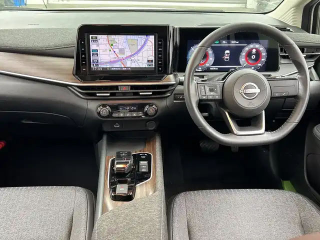 日産 オーラ G 三重県 2022(令4)年 1.7万km ピュアホワイトパール /純正ナビ//アラウンドビューモニター//フルセグ//ビルトインETC//デジタルインナーミラー//ハーフレザーシート//衝突軽減システム//レーンキープアシスト//ブラインドスポットモニター//コーナーセンサー//スマートキー