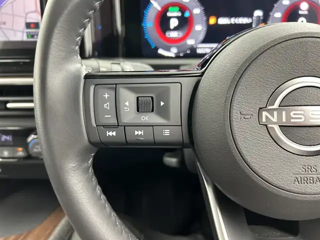 日産 オーラ G 三重県 2022(令4)年 1.7万km ピュアホワイトパール /純正ナビ//アラウンドビューモニター//フルセグ//ビルトインETC//デジタルインナーミラー//ハーフレザーシート//衝突軽減システム//レーンキープアシスト//ブラインドスポットモニター//コーナーセンサー//スマートキー