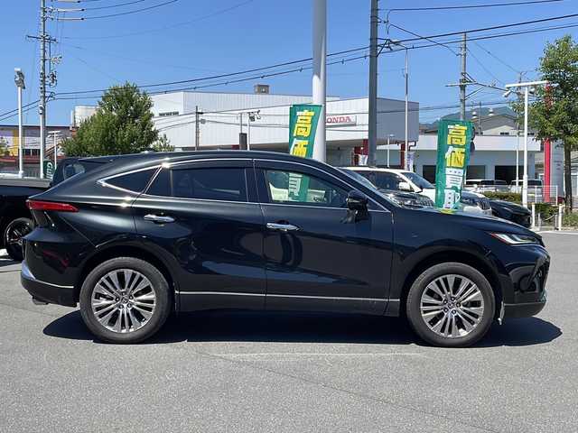 トヨタ ハリアー Z レザーパッケージ 長野県 2020(令2)年 4.8万km プレシャスブラックパール ガラスルーフ/トヨタ純正12.3インチメモリナビ/FM・AM・フルセグTV/Bluetooth Audio　/バックカメラ/レーダークルーズコントロール/オートマチックハイビーム/純正ドライブレコーダー/前後コーナーセンサー/ステアリングヒーター/衝突軽減ブレーキ/ステアリングスイッチ/電動パーキング/オートホールド/USB入力端子/電動リアゲート/パワーシート/シートヒーター/エアーシート/LEDヘッドライト/オートライト/プッシュスタート/スマートキー
