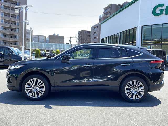 トヨタ ハリアー Z レザーパッケージ 長野県 2020(令2)年 4.8万km プレシャスブラックパール ガラスルーフ/トヨタ純正12.3インチメモリナビ/FM・AM・フルセグTV/Bluetooth Audio　/バックカメラ/レーダークルーズコントロール/オートマチックハイビーム/純正ドライブレコーダー/前後コーナーセンサー/ステアリングヒーター/衝突軽減ブレーキ/ステアリングスイッチ/電動パーキング/オートホールド/USB入力端子/電動リアゲート/パワーシート/シートヒーター/エアーシート/LEDヘッドライト/オートライト/プッシュスタート/スマートキー