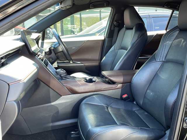 トヨタ ハリアー Z レザーパッケージ 長野県 2020(令2)年 4.8万km プレシャスブラックパール ガラスルーフ/トヨタ純正12.3インチメモリナビ/FM・AM・フルセグTV/Bluetooth Audio　/バックカメラ/レーダークルーズコントロール/オートマチックハイビーム/純正ドライブレコーダー/前後コーナーセンサー/ステアリングヒーター/衝突軽減ブレーキ/ステアリングスイッチ/電動パーキング/オートホールド/USB入力端子/電動リアゲート/パワーシート/シートヒーター/エアーシート/LEDヘッドライト/オートライト/プッシュスタート/スマートキー