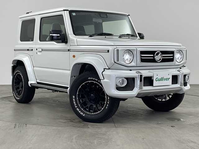 スズキ ジムニー シエラ JC 兵庫県 2022(令4)年 3.9万km ピュアホワイトP ・DAMD Littele G SANDARD コンプキット/・オーバーフェンダー/・アルミステップサイドモール/・G15エンブレム/・LittleGブラック塗装ホイール/・運転席RECAROシート/・純正ナビ&Bluetooth&CD/DVD再生&SDミュージックサーバー&USB接続&TV/・バックカメラ/・ビルドインETC/・純正フロアマット/・助手席シートヒーター/・背面タイヤ/・クルーズコントロール/・レーンキープアシスト/・衝突軽減ブレーキ/・ダウンヒルアシストコントロール/・ABS/・横滑り防止機能/・盗難防止装置/・LEDヘッドライト/・Wエアバック/・４WD/・パーキングアシスト/・アイドリングストップ/・スマートキー/・AACエアコン