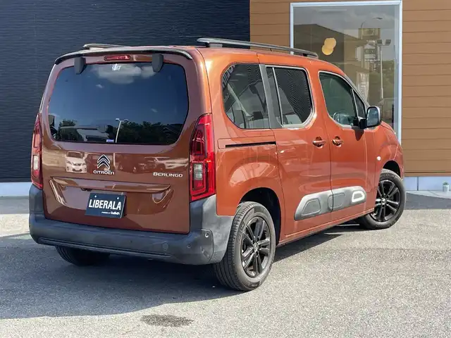 シトロエン ベルランゴ シャイン 栃木県 2021(令3)年 2万km 茶 AppleCarPlay/ナビ/フルセグTV/サイド・バックカメラ/ETC/パドルシフト/ACC/アクティブセーフブレーキ/ブラインドスポット /両側スライドドア/パノラミックガラスルーフ/ドライブレコーダー