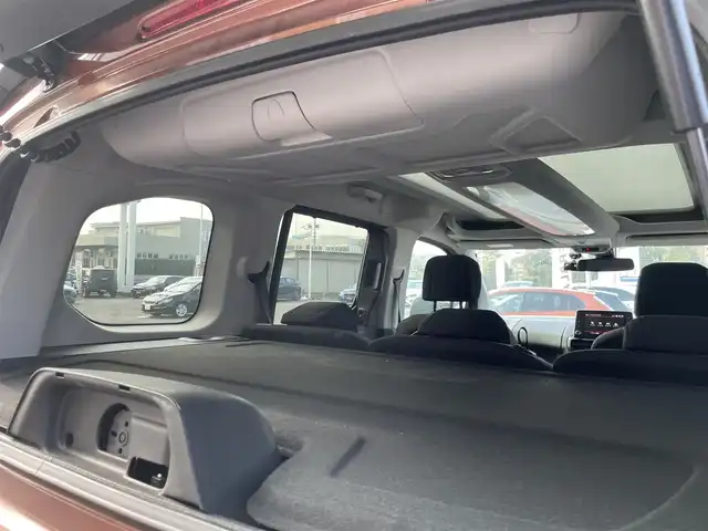 シトロエン ベルランゴ シャイン 栃木県 2021(令3)年 2万km 茶 AppleCarPlay/ナビ/フルセグTV/サイド・バックカメラ/ETC/パドルシフト/ACC/アクティブセーフブレーキ/ブラインドスポット /両側スライドドア/パノラミックガラスルーフ/ドライブレコーダー