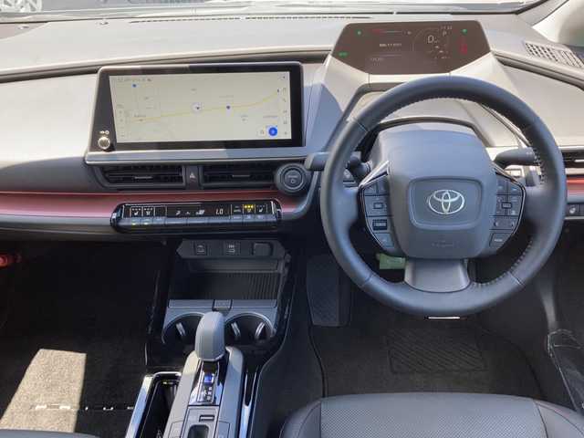 トヨタ プリウス Z 佐賀県 2023(令5)年 1.4万km グレー パノラマルーフ/純正12.3インチディスプレイオーディオ/ナビキット/パノラマミックビューモニター/プリクラッシュセーフティ/レーンディパーチャーアラート/オートハイビーム/アダプティブクルーズコントロール/クリアランスソナー/ブラインドスポットモニター/リアクロストラフィックアラート/パーキングアシスト/レザーシート/メモリパワーシートシート/シートヒーター/エアシート/ステアリングヒーター/ステアリングリモコン/パワートランク/スマートルーミラー/電動パーキングブレーキ/オートブレーキホールド/AC100V/プッシュスタート/スマートキー/LEDヘッドライト/純正19インチアルミホイール/ボディカラー:アッシュ〈1M2〉