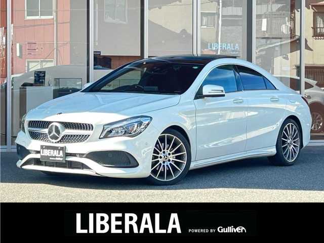 メルセデス・ベンツ ＣＬＡ１８０ AMG スタイル 福岡県 2017(平29)年 3.2万km カルサイトホワイト 純正ナビ　/バックカメラ　/フルセグ　/サンルーフ　/ＡＣＣ　/ＢＳＭ　/レーンキープ　/ハーフレザーシート　/パワーシート　/シートヒーター　/アンビエントライト　/ＬＥＤライト　/スマートキー　/フットトランクオープン