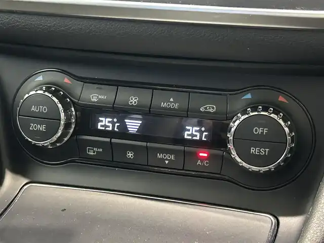 メルセデス・ベンツ ＣＬＡ１８０ AMG スタイル 福岡県 2017(平29)年 3.2万km カルサイトホワイト 純正ナビ　/バックカメラ　/フルセグ　/サンルーフ　/ＡＣＣ　/ＢＳＭ　/レーンキープ　/ハーフレザーシート　/パワーシート　/シートヒーター　/アンビエントライト　/ＬＥＤライト　/スマートキー　/フットトランクオープン