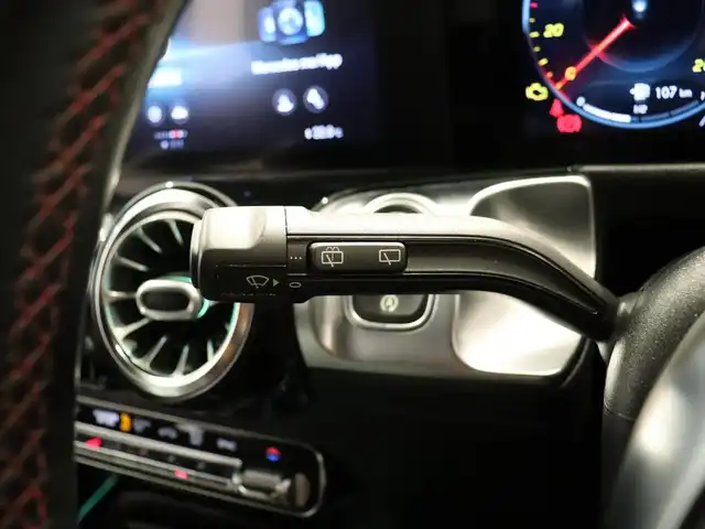 メルセデス・ベンツ ＧＬＢ２００ｄ AMGライン 静岡県 2020(令2)年 4.7万km イリジウムシルバー ＯＰ２０インチＡＷ /ナビＴＶ ３６０°カメラ /ドラレコ　/ハーフレザーシート /シートヒーター /ＡＣＣ　ＬＫＡ　ＢＳＭ /ＬＥＤヘッドライト /ＥＴＣ２．０ /パワーバックドア /無線充電 /自動駐車 /アンビエントライト /パドルシフト /スマートキーX2