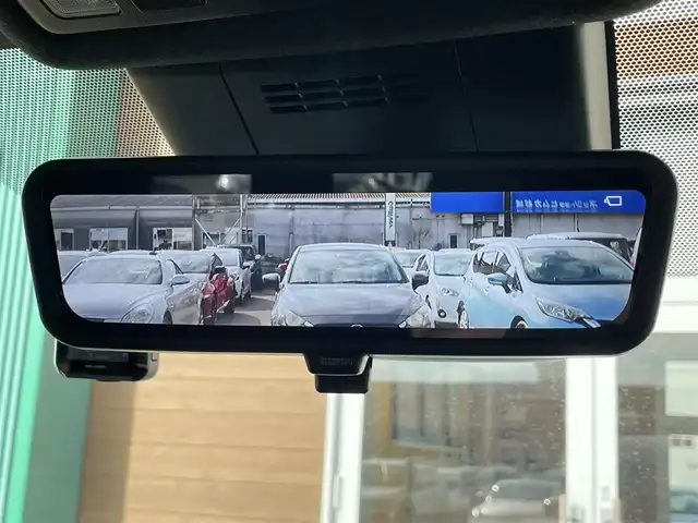 トヨタ ノア S－Z 宮崎県 2022(令4)年 4.3万km アティチュードブラックマイカ 純正10.5型ナビ/フルセグTV/両側パワースライドドア/パワーバックドア/パノラミックビューモニター/ビルトインETC2.0/ドライブレコーダー/駐車支援システム/パーキングサポートブレーキ/ブラインドスポットモニター/カラーヘッドアップディスプレイ/デジタルインナーミラー/プロジェクター式LEDヘッドランプ/デュアルオートエアコン/革巻きステアリング/ステアリングヒーター/ハーフレザーシート/前席/2列目シートヒーター/2列目オットマン/純正17インチアルミホイール/スマートエントリー/スタートシステム/禁煙車