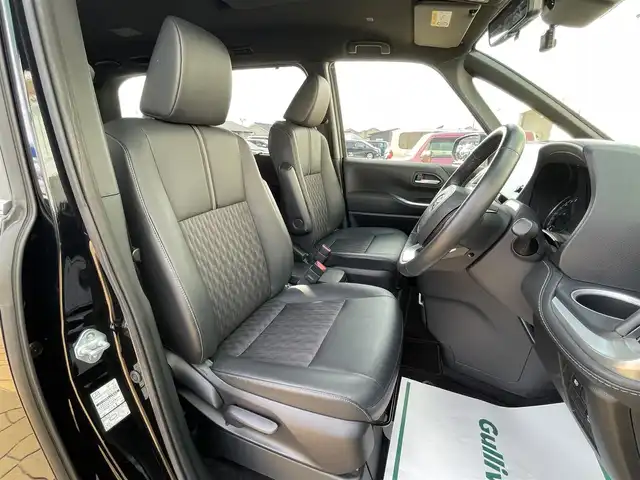 トヨタ ノア S－Z 宮崎県 2022(令4)年 4.3万km アティチュードブラックマイカ 純正10.5型ナビ/フルセグTV/両側パワースライドドア/パワーバックドア/パノラミックビューモニター/ビルトインETC2.0/ドライブレコーダー/駐車支援システム/パーキングサポートブレーキ/ブラインドスポットモニター/カラーヘッドアップディスプレイ/デジタルインナーミラー/プロジェクター式LEDヘッドランプ/デュアルオートエアコン/革巻きステアリング/ステアリングヒーター/ハーフレザーシート/前席/2列目シートヒーター/2列目オットマン/純正17インチアルミホイール/スマートエントリー/スタートシステム/禁煙車