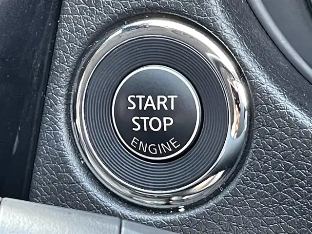 日産 エクストレイル オーテック iパッケージ 滋賀県 2019(令1)年 4.2万km カスピアンブルー 純正9インチナビ/・Bluetooth/CD/DVD/USB/HDMI/フルセグ/全方位カメラ/インテリジェントルームミラー/レザーシート/パワーリアゲート/全席シートヒーター/プッシュスタート/ステアリングリモコン/電子パーキング/オートホールド/オートハイビーム/前後ソナー/ルーフレール/ビルトインETC