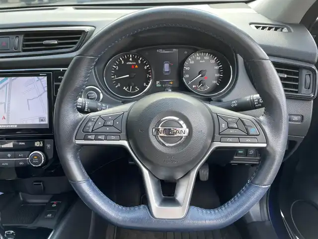 日産 エクストレイル オーテック iパッケージ 滋賀県 2019(令1)年 4.2万km カスピアンブルー 純正9インチナビ/・Bluetooth/CD/DVD/USB/HDMI/フルセグ/全方位カメラ/インテリジェントルームミラー/レザーシート/パワーリアゲート/全席シートヒーター/プッシュスタート/ステアリングリモコン/電子パーキング/オートホールド/オートハイビーム/前後ソナー/ルーフレール/ビルトインETC