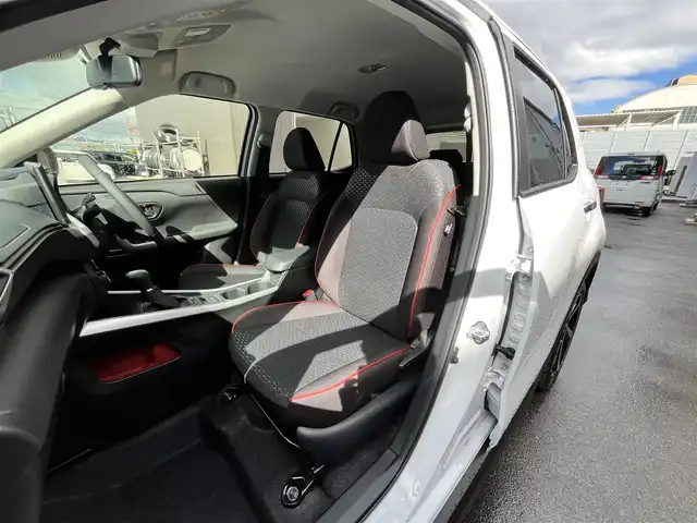 トヨタ ライズ Z 滋賀県 2025(令7)年 0.1千km シャイニングホワイトパール 純正9インチディスプレイオーディオ/（BT/USB/AppleCarPlay/AndroidAuto）/バックカメラ/D/Nシートヒーター/衝突被害軽減ブレーキ/追従レーダークルーズコントロール/前後コーナーセンサー/レーンキープアシスト/純正LEDヘッドライト/オートライト/オートハイビーム/ABS/盗難防止システム/ブレーキホールド/純正17インチAW/アイドリングストップ/スマートキー