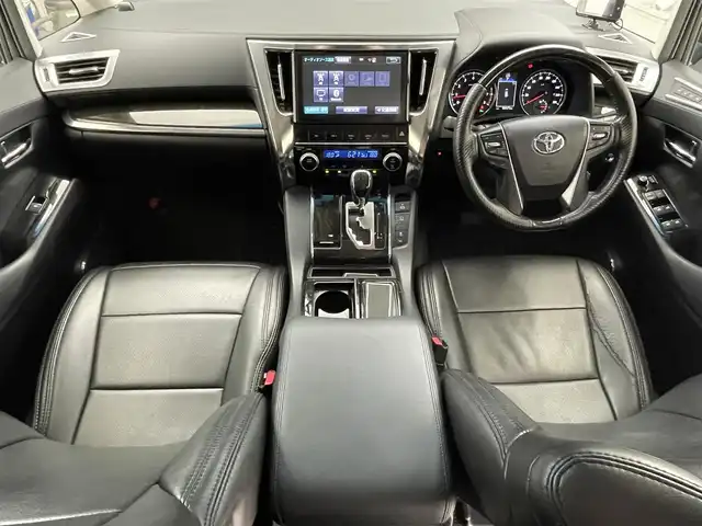 トヨタ ヴェルファイア Z Gエディション 滋賀県 2016(平28)年 6.7万km ホワイトパールクリスタルシャイン 純正10型ナビ/CD/DVD/Bluetooth/ETC/フリップダウンモニター/バックカメラ/電動パーキング/フルセグTV/パワーバックドア/ハンドルヒーター/クルーズコントロール/ハーフレザーシート/トヨタセーフティセンス/両側電動スライドドア/パワーシート/LEDヘッドライト