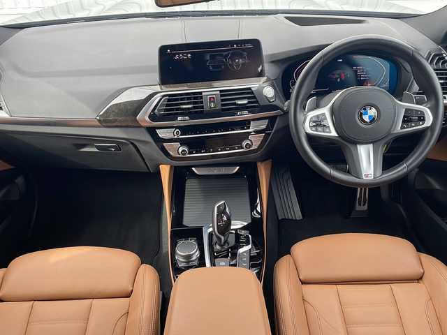 ＢＭＷ Ｘ４ xDrive 20d Mスポーツ 三重県 2021(令3)年 4.5万km サファイアブラックP 純正ナビ /全周囲カメラ/BSM /ワイヤレス充電 /パーキングアシスト /本革シート/前後コーナーセンサー /全席シートヒーター /前席パワーシート/メモリシート /パワーバックドア /USB・タイプC /レーダークルーズコントロール/レーンキープアシスト/革巻きステアリング/ステアリングスイッチ/フロアマット/パドルシフト/LEDヘッドライト/電動格納ミラー/禁煙車