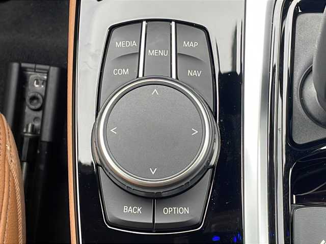 ＢＭＷ Ｘ４ xDrive 20d Mスポーツ 三重県 2021(令3)年 4.5万km サファイアブラックP 純正ナビ /全周囲カメラ/BSM /ワイヤレス充電 /パーキングアシスト /本革シート/前後コーナーセンサー /全席シートヒーター /前席パワーシート/メモリシート /パワーバックドア /USB・タイプC /レーダークルーズコントロール/レーンキープアシスト/革巻きステアリング/ステアリングスイッチ/フロアマット/パドルシフト/LEDヘッドライト/電動格納ミラー/禁煙車