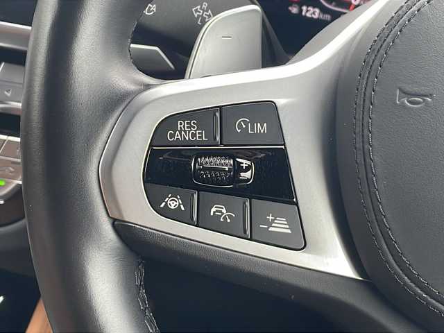 ＢＭＷ Ｘ４ xDrive 20d Mスポーツ 三重県 2021(令3)年 4.5万km サファイアブラックP 純正ナビ /全周囲カメラ/BSM /ワイヤレス充電 /パーキングアシスト /本革シート/前後コーナーセンサー /全席シートヒーター /前席パワーシート/メモリシート /パワーバックドア /USB・タイプC /レーダークルーズコントロール/レーンキープアシスト/革巻きステアリング/ステアリングスイッチ/フロアマット/パドルシフト/LEDヘッドライト/電動格納ミラー/禁煙車