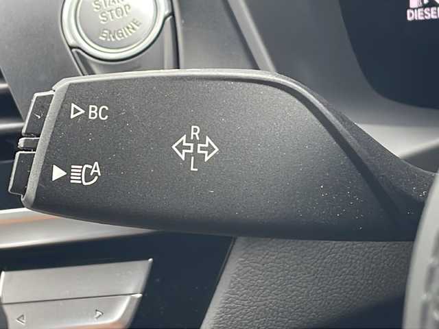 ＢＭＷ Ｘ４ xDrive 20d Mスポーツ 三重県 2021(令3)年 4.5万km サファイアブラックP 純正ナビ /全周囲カメラ/BSM /ワイヤレス充電 /パーキングアシスト /本革シート/前後コーナーセンサー /全席シートヒーター /前席パワーシート/メモリシート /パワーバックドア /USB・タイプC /レーダークルーズコントロール/レーンキープアシスト/革巻きステアリング/ステアリングスイッチ/フロアマット/パドルシフト/LEDヘッドライト/電動格納ミラー/禁煙車