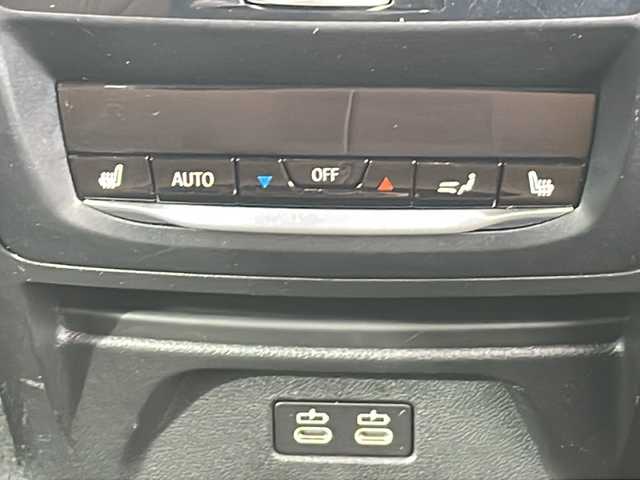 ＢＭＷ Ｘ４ xDrive 20d Mスポーツ 三重県 2021(令3)年 4.5万km サファイアブラックP 純正ナビ /全周囲カメラ/BSM /ワイヤレス充電 /パーキングアシスト /本革シート/前後コーナーセンサー /全席シートヒーター /前席パワーシート/メモリシート /パワーバックドア /USB・タイプC /レーダークルーズコントロール/レーンキープアシスト/革巻きステアリング/ステアリングスイッチ/フロアマット/パドルシフト/LEDヘッドライト/電動格納ミラー/禁煙車