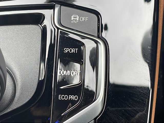 ＢＭＷ Ｘ４ xDrive 20d Mスポーツ 三重県 2021(令3)年 4.5万km サファイアブラックP 純正ナビ /全周囲カメラ/BSM /ワイヤレス充電 /パーキングアシスト /本革シート/前後コーナーセンサー /全席シートヒーター /前席パワーシート/メモリシート /パワーバックドア /USB・タイプC /レーダークルーズコントロール/レーンキープアシスト/革巻きステアリング/ステアリングスイッチ/フロアマット/パドルシフト/LEDヘッドライト/電動格納ミラー/禁煙車