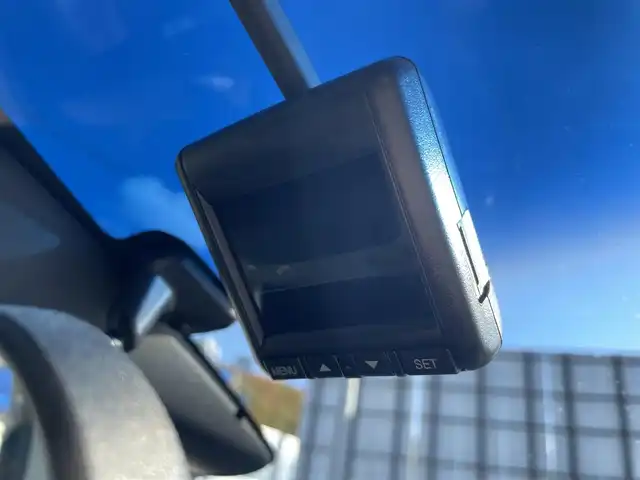 ホンダ オデッセイ アブソルート EX 山形県 2014(平26)年 10.5万km クリスタルブラックパール (株)IDOMが運営する【じしゃロン山形店】の自社ローン専用車両になります。/こちらは現金またはオートローンご利用時の価格です。/自社ローンご希望の方は別途その旨お申付け下さい。/純正SDナビ/（CD/DVD/BT/TV）/バックカメラ/両側パワースライドドア/フリップダウンモニター/クルーズコントロール/ETC/パドルシフト/アイドリングストップ/横滑り防止/社外レーダー/ドライブレコーダー/D席パワーシート/ブラインドスポット/革巻きステアリング/プッシュスタート/スマートキー/ウィンカーミラー/フォグランプ/ドアバイザー