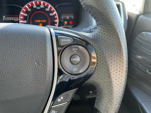 ホンダ オデッセイ アブソルート EX 山形県 2014(平26)年 10.5万km クリスタルブラックパール (株)IDOMが運営する【じしゃロン山形店】の自社ローン専用車両になります。/こちらは現金またはオートローンご利用時の価格です。/自社ローンご希望の方は別途その旨お申付け下さい。/純正SDナビ/（CD/DVD/BT/TV）/バックカメラ/両側パワースライドドア/フリップダウンモニター/クルーズコントロール/ETC/パドルシフト/アイドリングストップ/横滑り防止/社外レーダー/ドライブレコーダー/D席パワーシート/ブラインドスポット/革巻きステアリング/プッシュスタート/スマートキー/ウィンカーミラー/フォグランプ/ドアバイザー