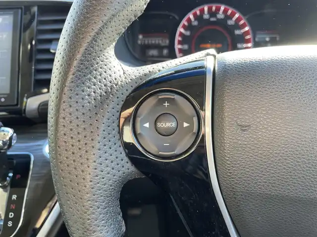 ホンダ オデッセイ アブソルート EX 山形県 2014(平26)年 10.5万km クリスタルブラックパール (株)IDOMが運営する【じしゃロン山形店】の自社ローン専用車両になります。/こちらは現金またはオートローンご利用時の価格です。/自社ローンご希望の方は別途その旨お申付け下さい。/純正SDナビ/（CD/DVD/BT/TV）/バックカメラ/両側パワースライドドア/フリップダウンモニター/クルーズコントロール/ETC/パドルシフト/アイドリングストップ/横滑り防止/社外レーダー/ドライブレコーダー/D席パワーシート/ブラインドスポット/革巻きステアリング/プッシュスタート/スマートキー/ウィンカーミラー/フォグランプ/ドアバイザー